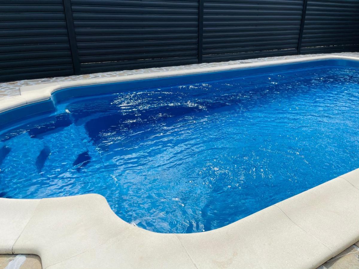 Luxury 3 Bedroom Pool Villa Gulia Extérieur photo